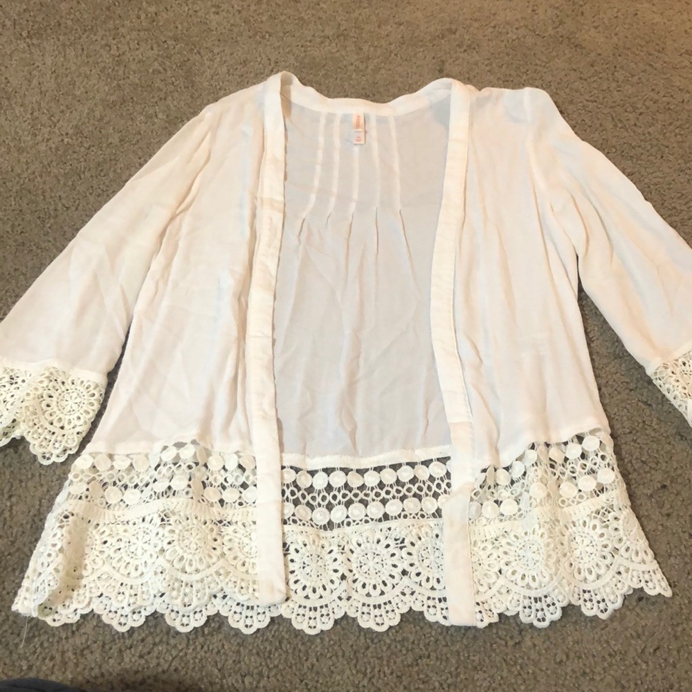 Lace kimono